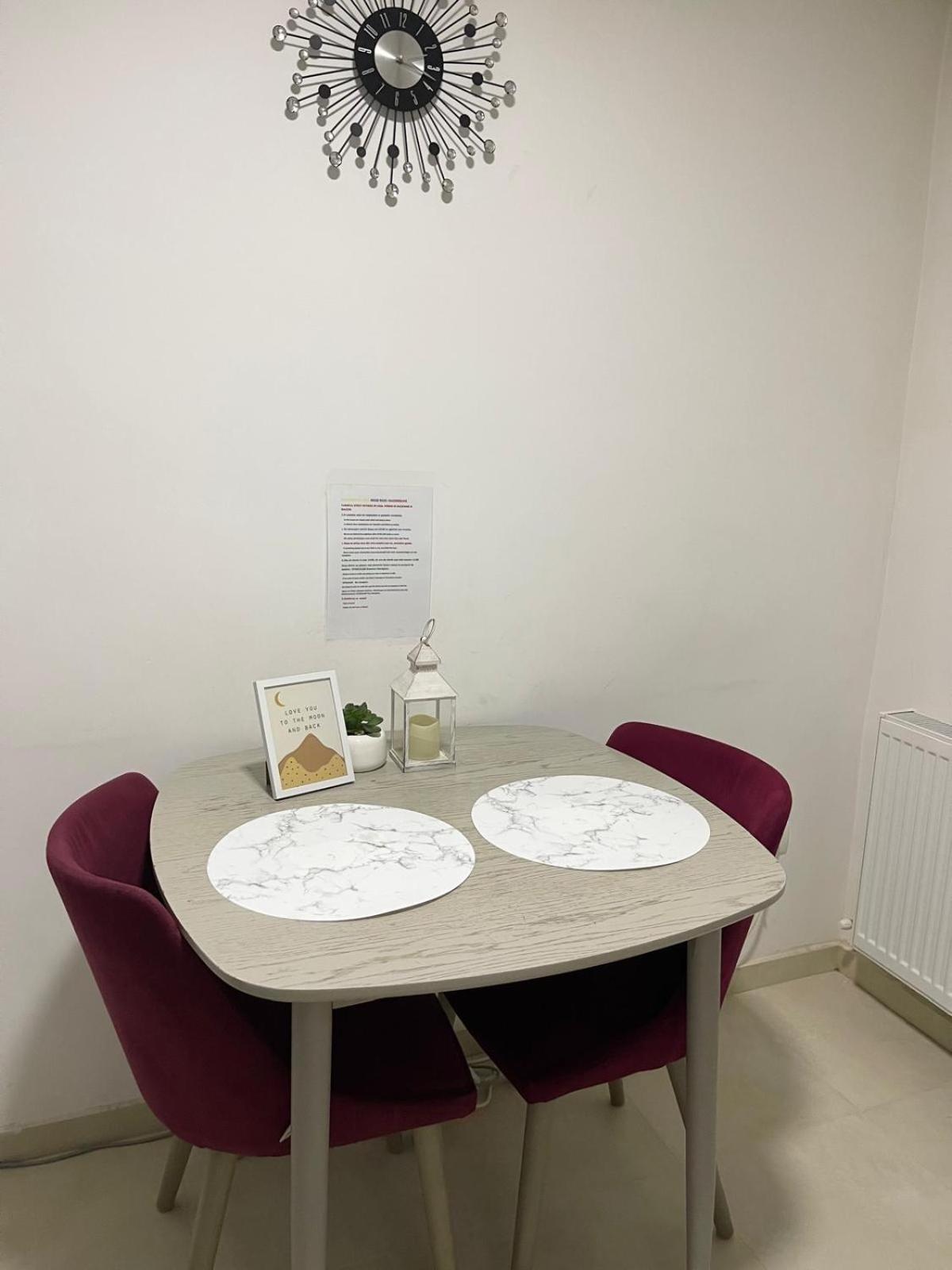 Discret Apartament One Tergovistye Kültér fotó